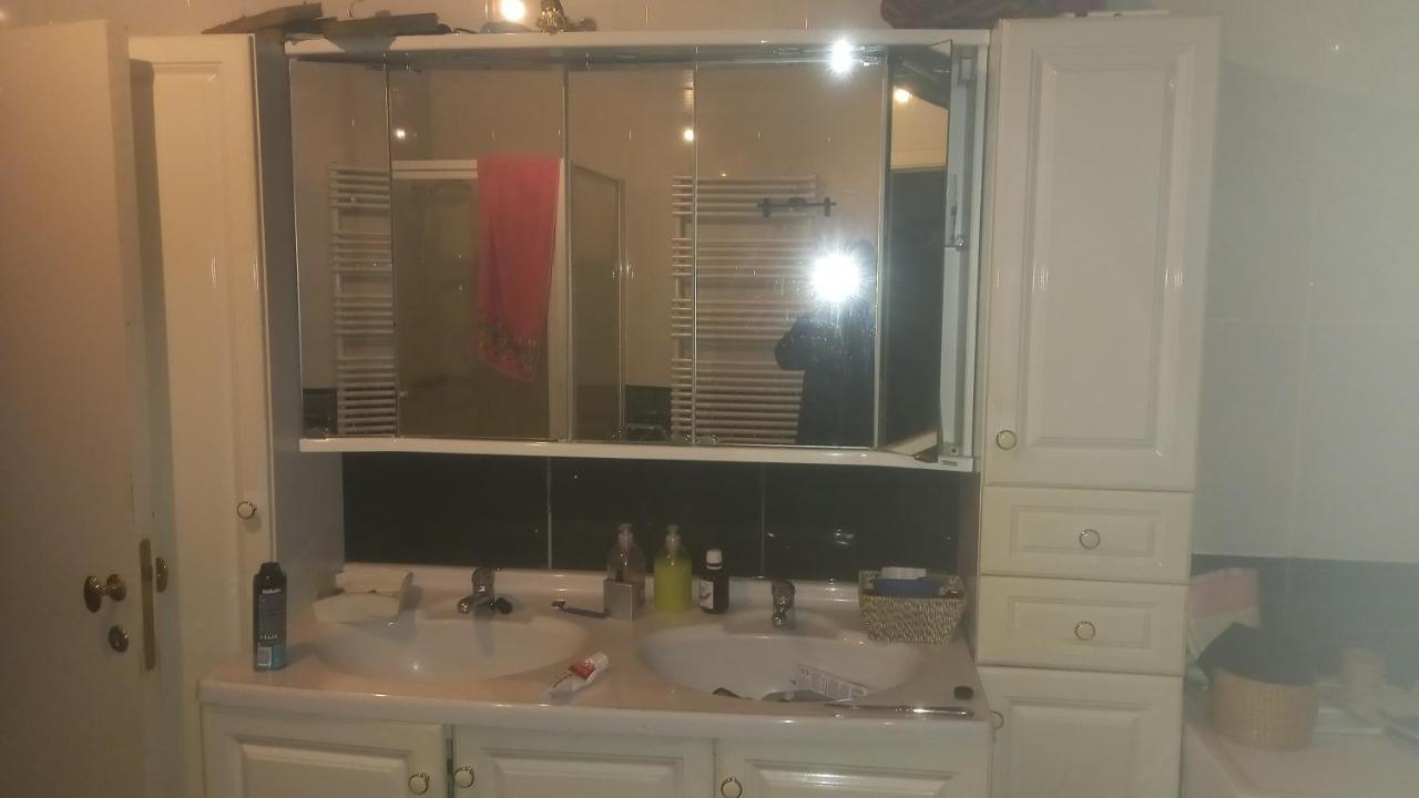 Luxe Appartement Met 3 Slaapkamers En 1 Kingsize Bed Slaapzetel En Drie Dubbelbedden Dendermonde Eksteriør bilde